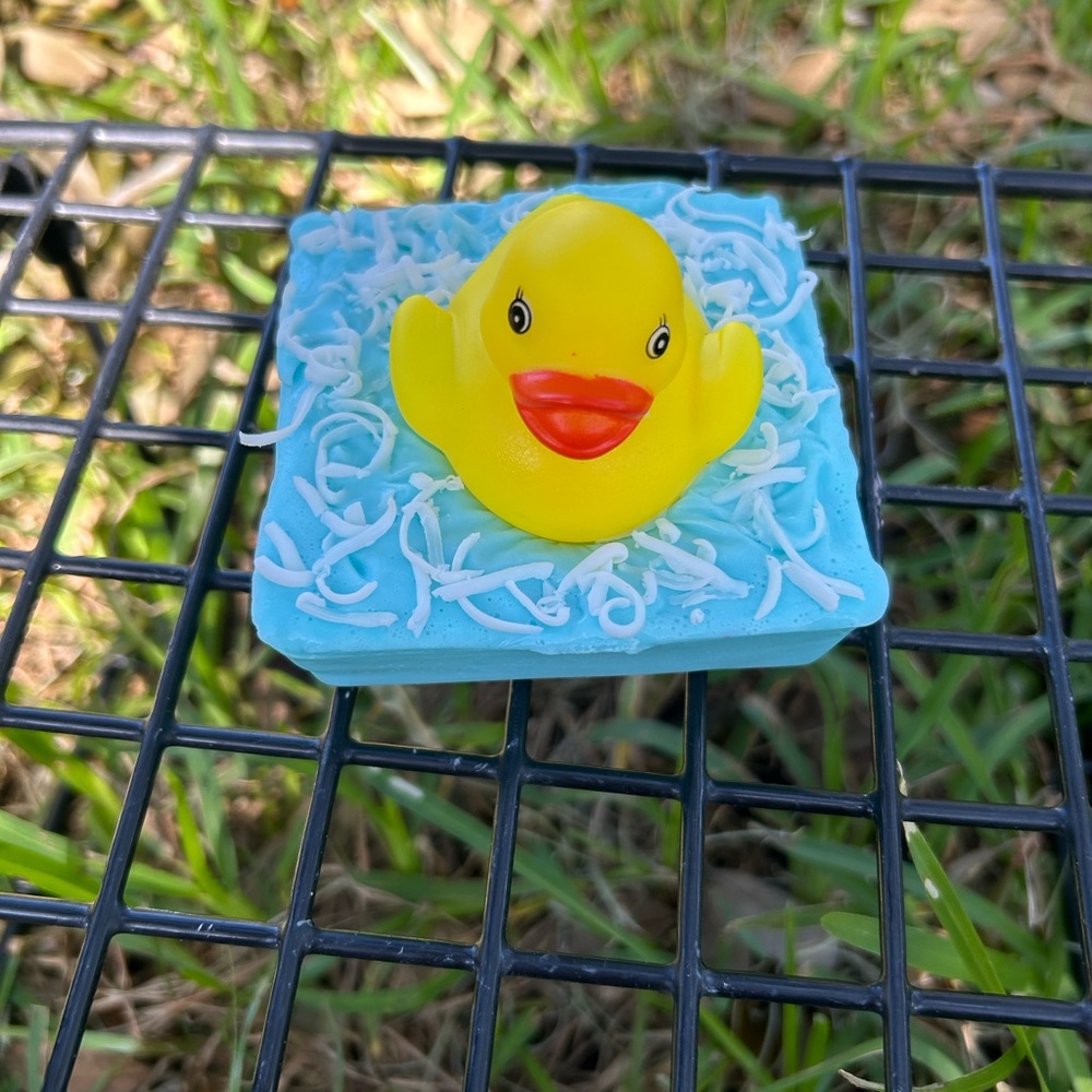 Duck on the Pond Lavender Handmade Goat’s Milk Soap - Picture 3 of 6